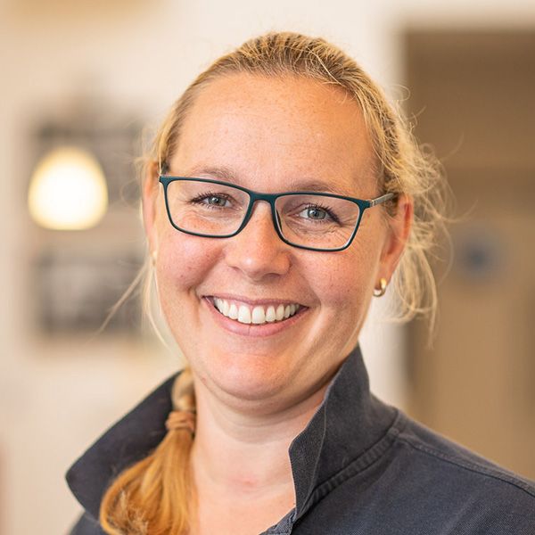 Dr. Isabelle Martens